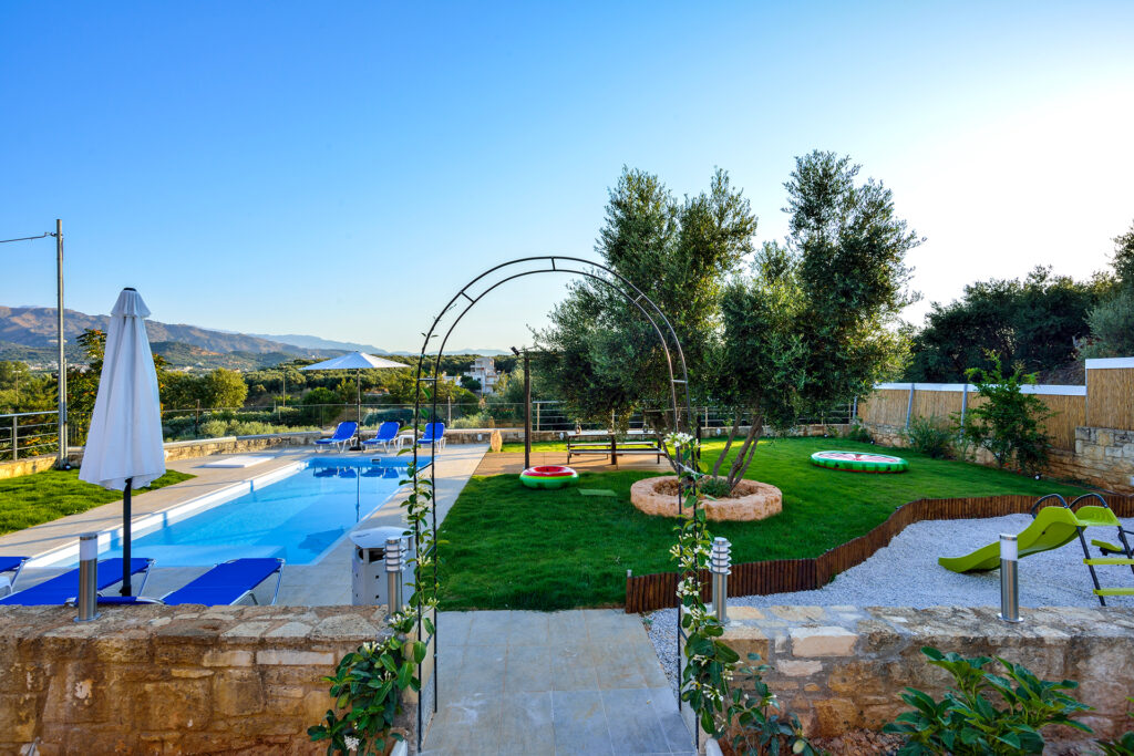 Luxury Villa Abelizia in Vamvakopoulo, Chania